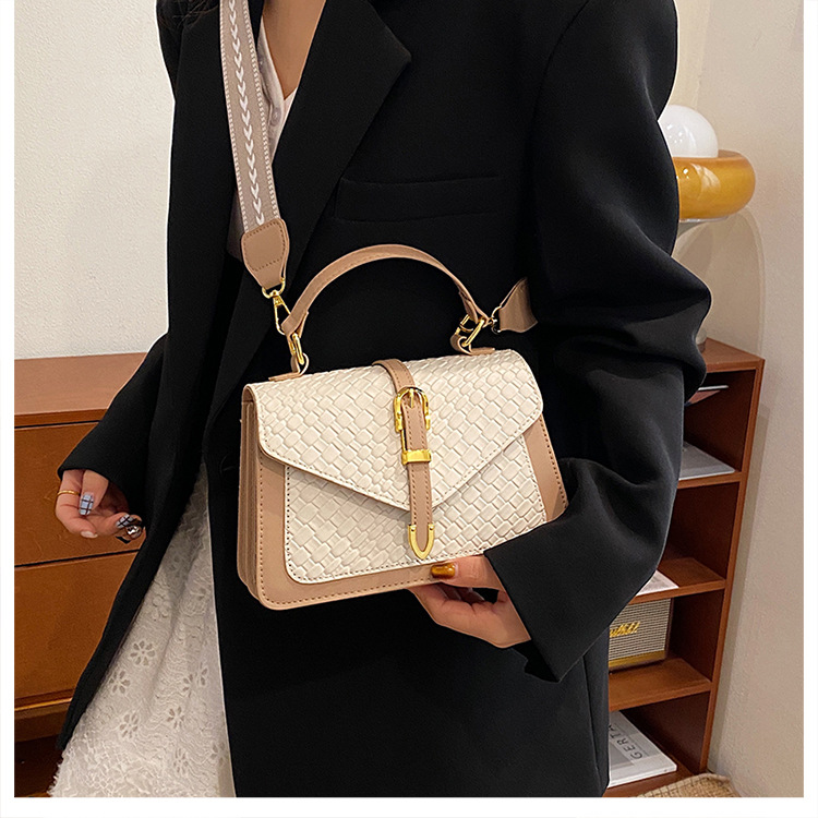 307g Weight Magnetic Buckle Closure Type Single Shoulder Strap Strap Type Crossbody Bag Bags Type Daily Occasion Pu Leather Material Color Block, Solid Color Pattern All Seasons Season Women's Gender Classic Style Style Square Shape Small Size Women's Small Pu Leather Color Block Solid Color Classic Style Square Magnetic Buckle Crossbody Bag 18