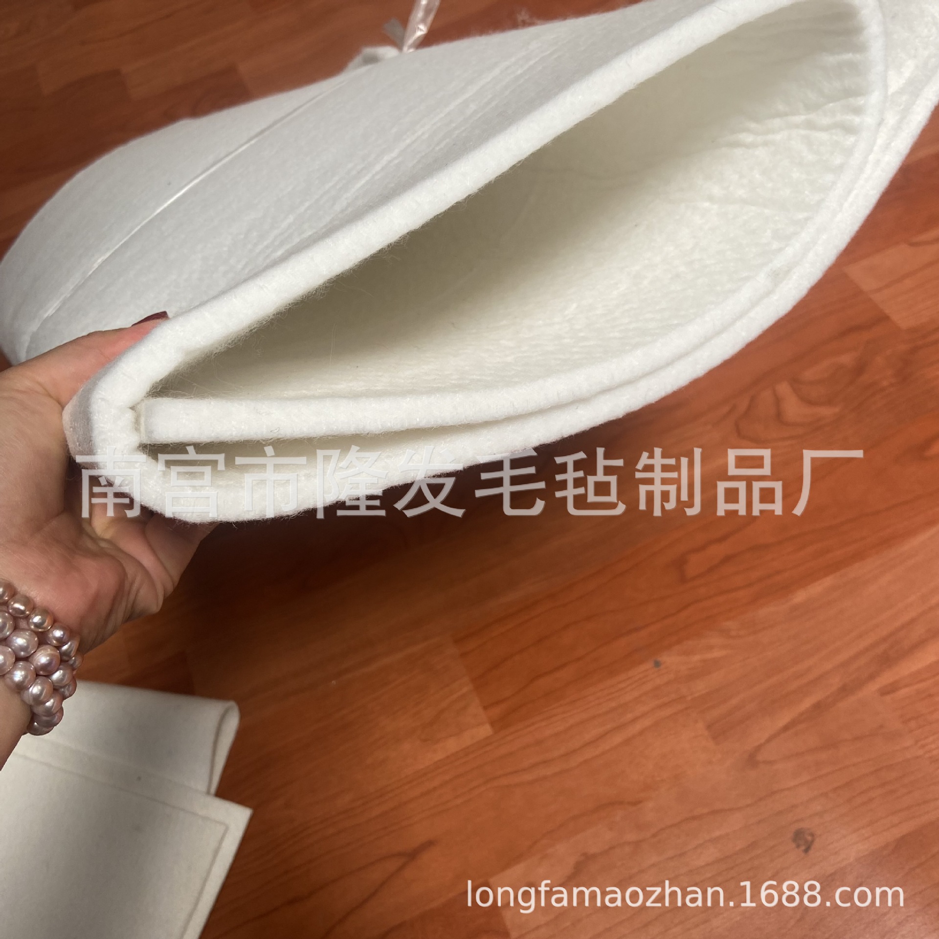 无纺毛毡汽车内饰针刺棉吸音棉 汽车PET棉毡 止振聚酯纤维棉毡