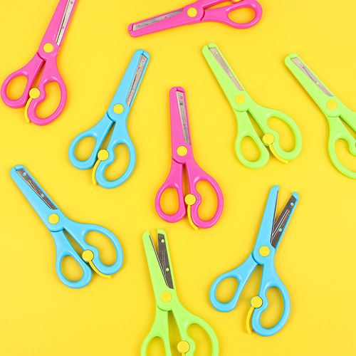 Children's plastic safety stationery scissors students' colorful handmade paper-cutting scissors kindergarten round head small scissors wholesale