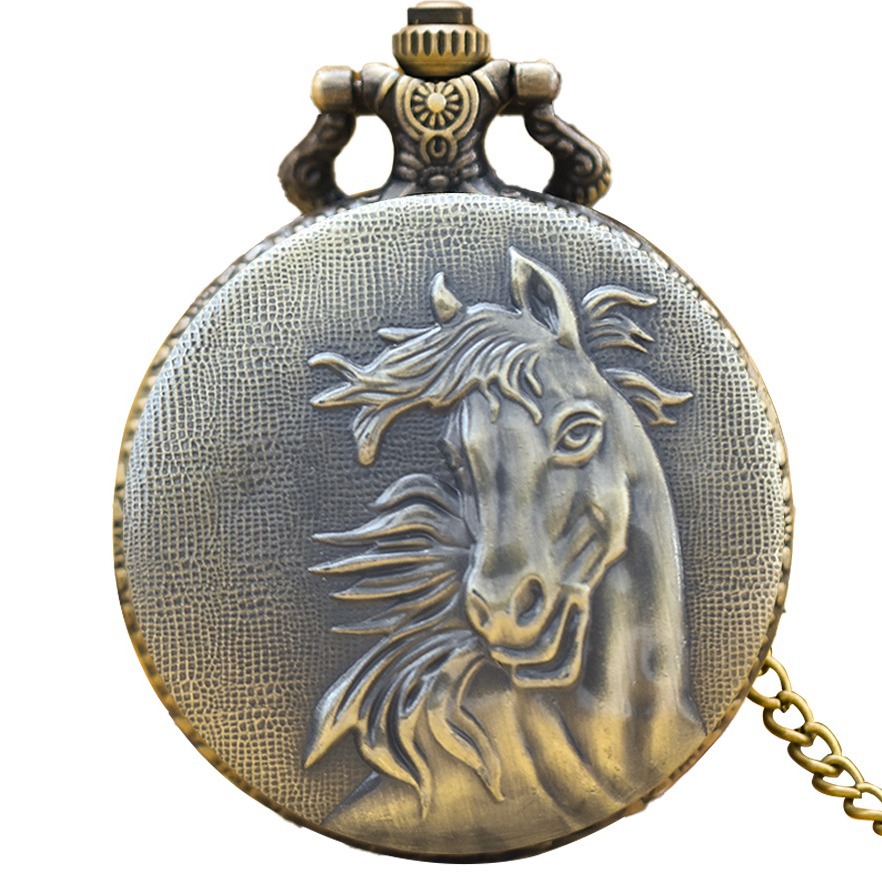 Venta al por mayor Nuevo bronce retro nostálgico tres carruajes de tres cabezas Carro de dos cabezas caballo gran reloj de bolsillo al por mayor