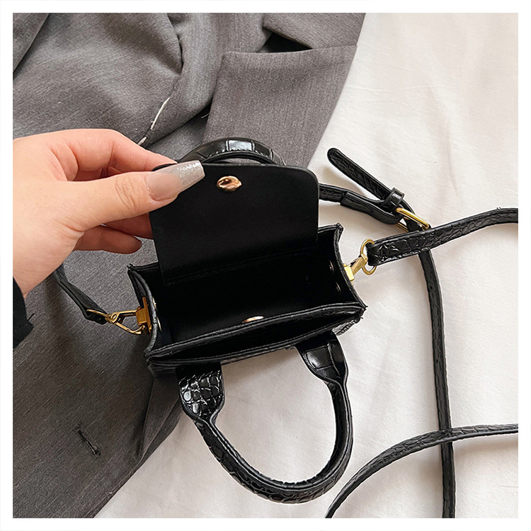 Crossbody Shoulder Bag With Crocodile Pattern For Women_voghion.com