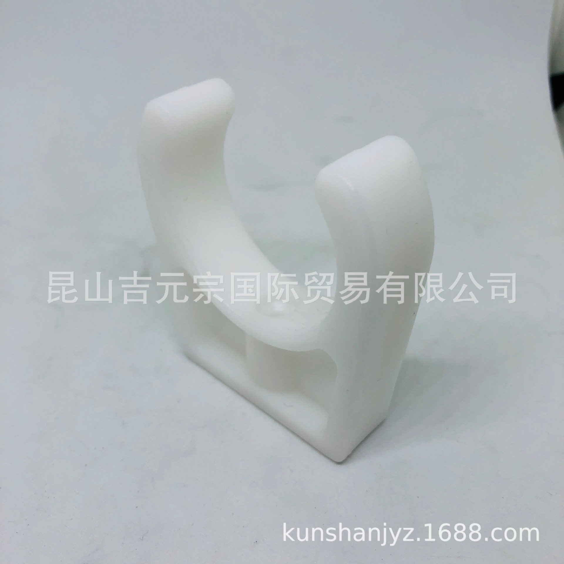 尼笼塑料夾 (白色) 1-3/4吋