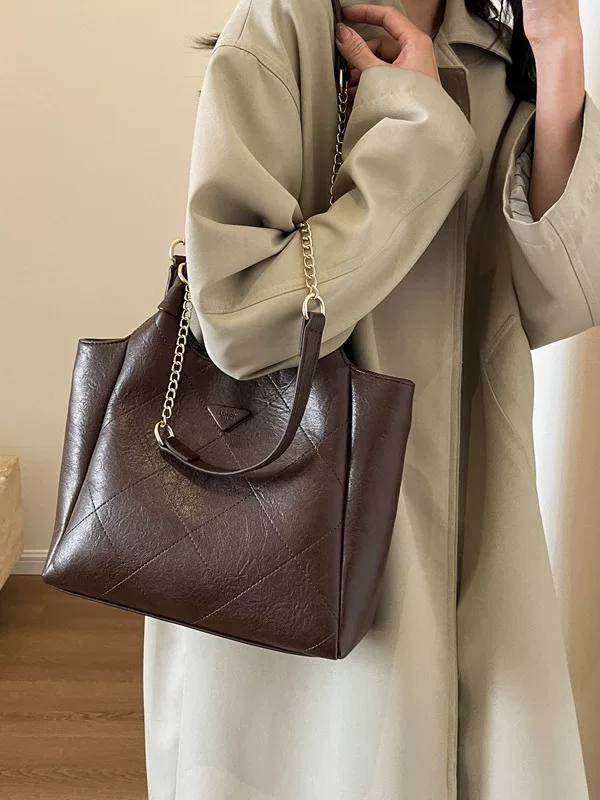 Retro universal shoulder bag, design one-shoulder bag with diamond pattern