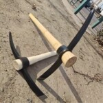 批发锻打钢镐农用十字镐铁镐户外挖桩挖树根镐头洋镐木柄镐