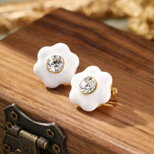 �n���ɫ���ͻ�����h�߼��ж��A���s�r���p��С���ٴ�Ů������l