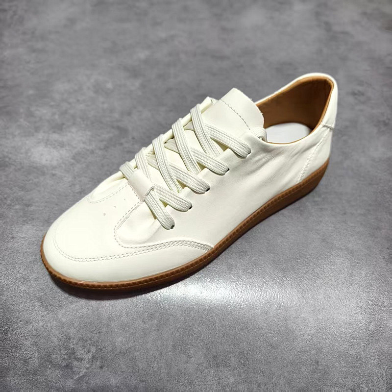 Men's White Sneakers 2026 Spring New Trendy Retro Casual Sneakers Fashion Versatile Genuine Leather Breathable German Training Shoes Men's White Sneakers 2026 Spring New Trendy Retro Casual Sneakers Fashion Versatile Genuine Leather Breathable German Training Shoes