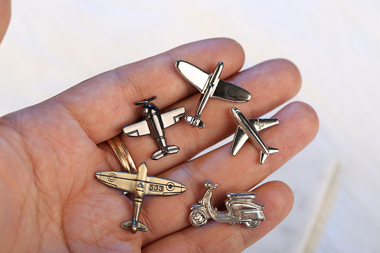 Spilla motore aereo retrò personalizzata per risvolto giacca uomo_voghion.com