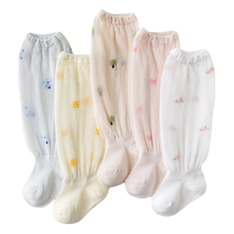 Clase A infantil primavera y verano calcetines antimosquitos calcetines de aire acondicionado calcetines largos de la rodilla calcetines de algodón de seda de hielo malla suelta fabricante en stock