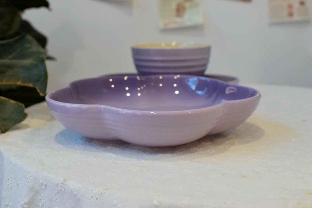 F2CZ鸢尾紫渐变色高温瓷花型盘 菜盘 紫色渐变色米饭碗
