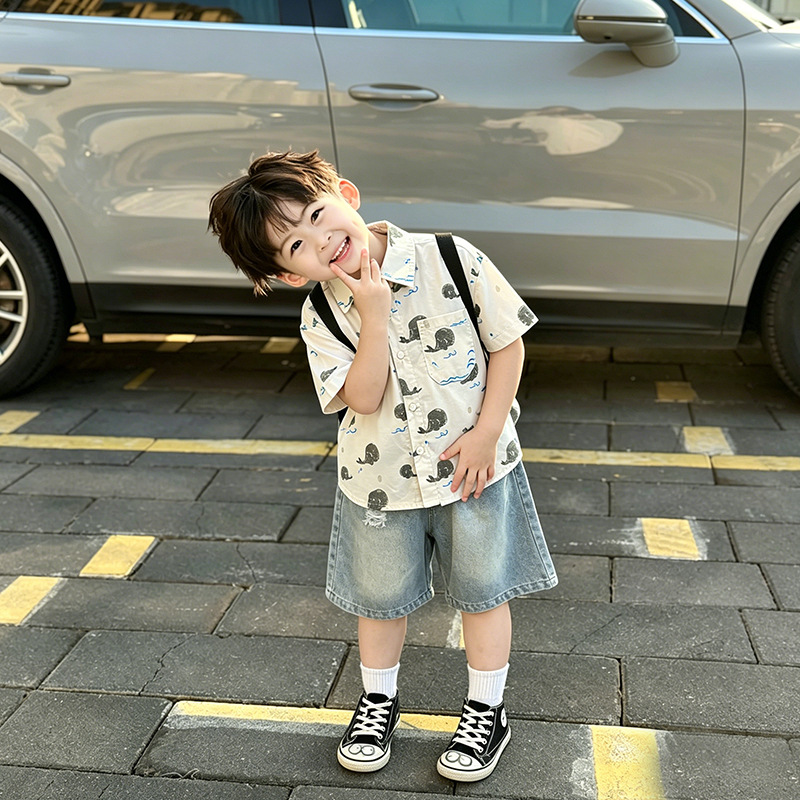 2026 New Style Thin Summer Short-Sleeve Shirt for Boys and Girls, College Style, Stylish White Top