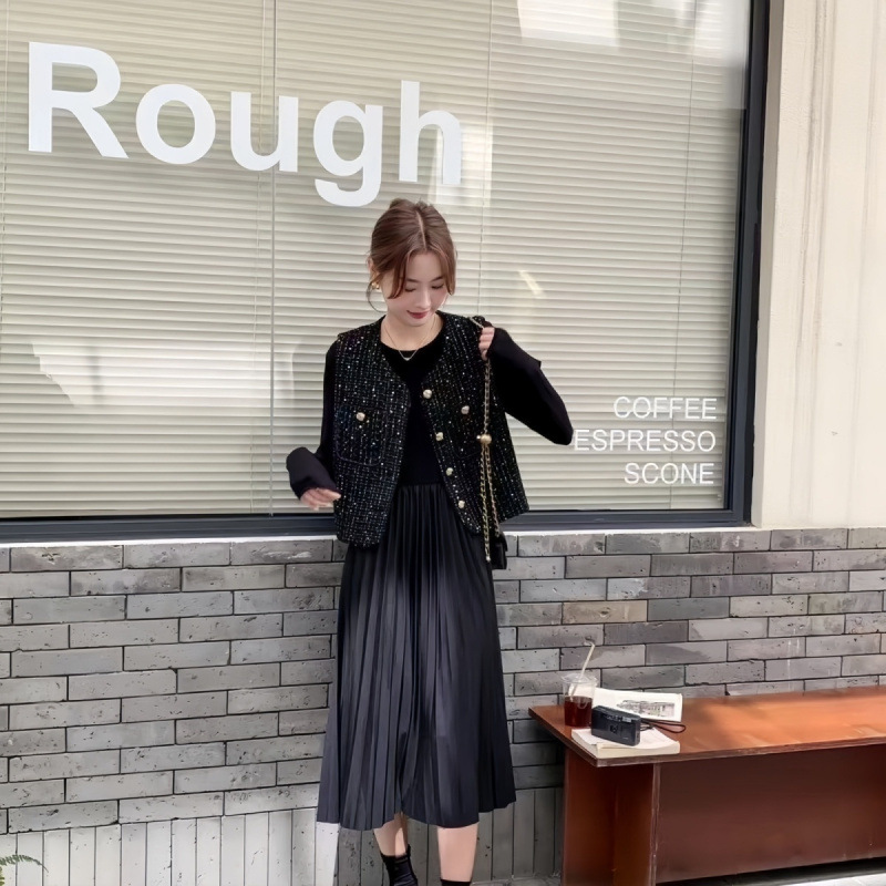 2024 Autumn Explosions Small Chanel Sequin Tweed Waistband Sleeveless Vest Jacket High-end New Short