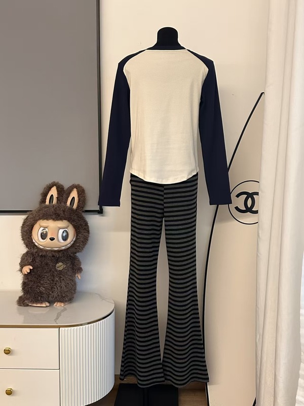 高品质~25秋季新品素家休闲宽松设计感磨毛百搭长袖T恤女两件套|undefined