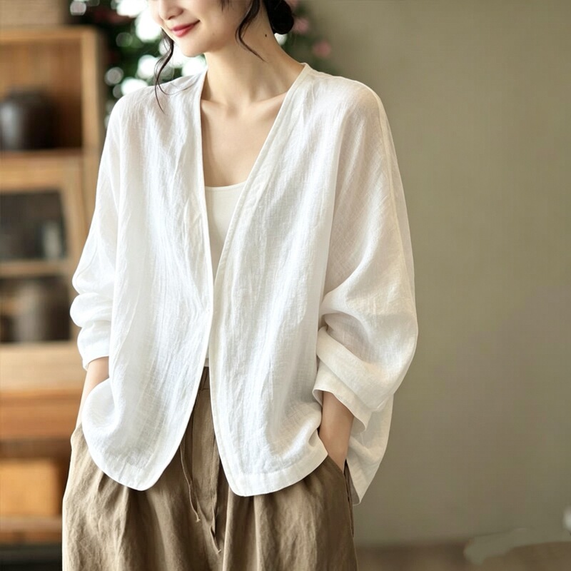 Retro cotton-feel white shirt jacket for women, summer artistic long-sleeve cardigan top, thin loose-fitting sun protection shirt Retro cotton-feel white shirt jacket for women, summer artistic long-sleeve cardigan top, thin loose-fitting sun protection shirt
