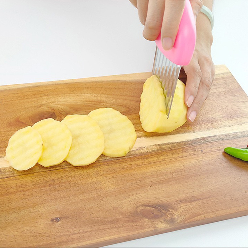 ステンレス製のじゃがいもカッター、家庭用、おしゃれなフライドポテト、フルーツや野菜の波型カッター、きゅうりカッター、キッチン用品|undefined