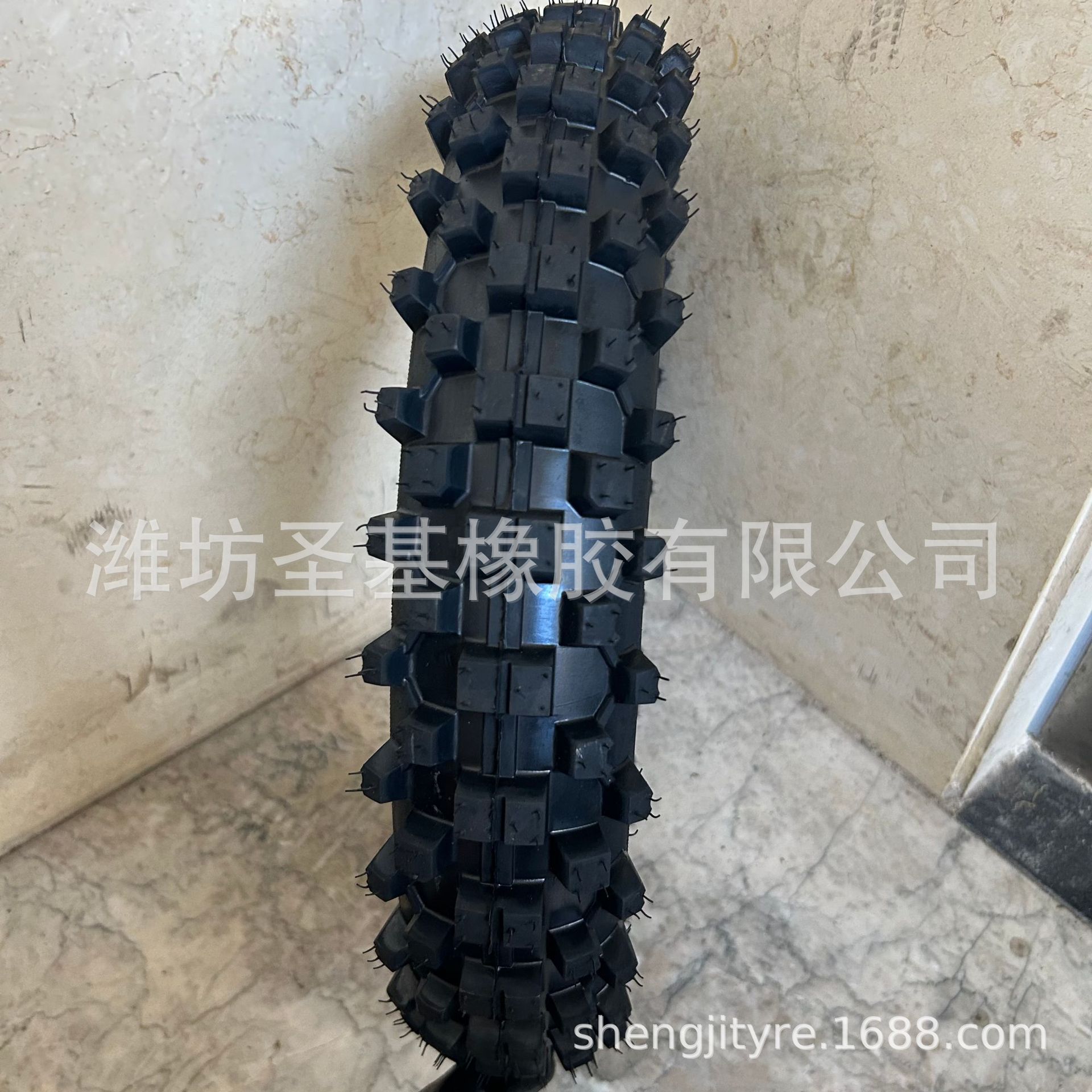 工厂批发销售摩托车轮胎真空胎防滑耐磨80/100-12