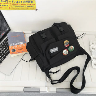 Fashionable capacious one-shoulder bag, shoulder bag, trend school bag, badge