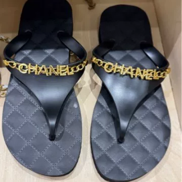 Beach summer flip flops, sandals, Chanel style