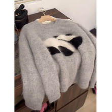 2025早秋新款打底毛衣女慵懒风卡通熊猫刺绣马海毛针织衫宽松上衣