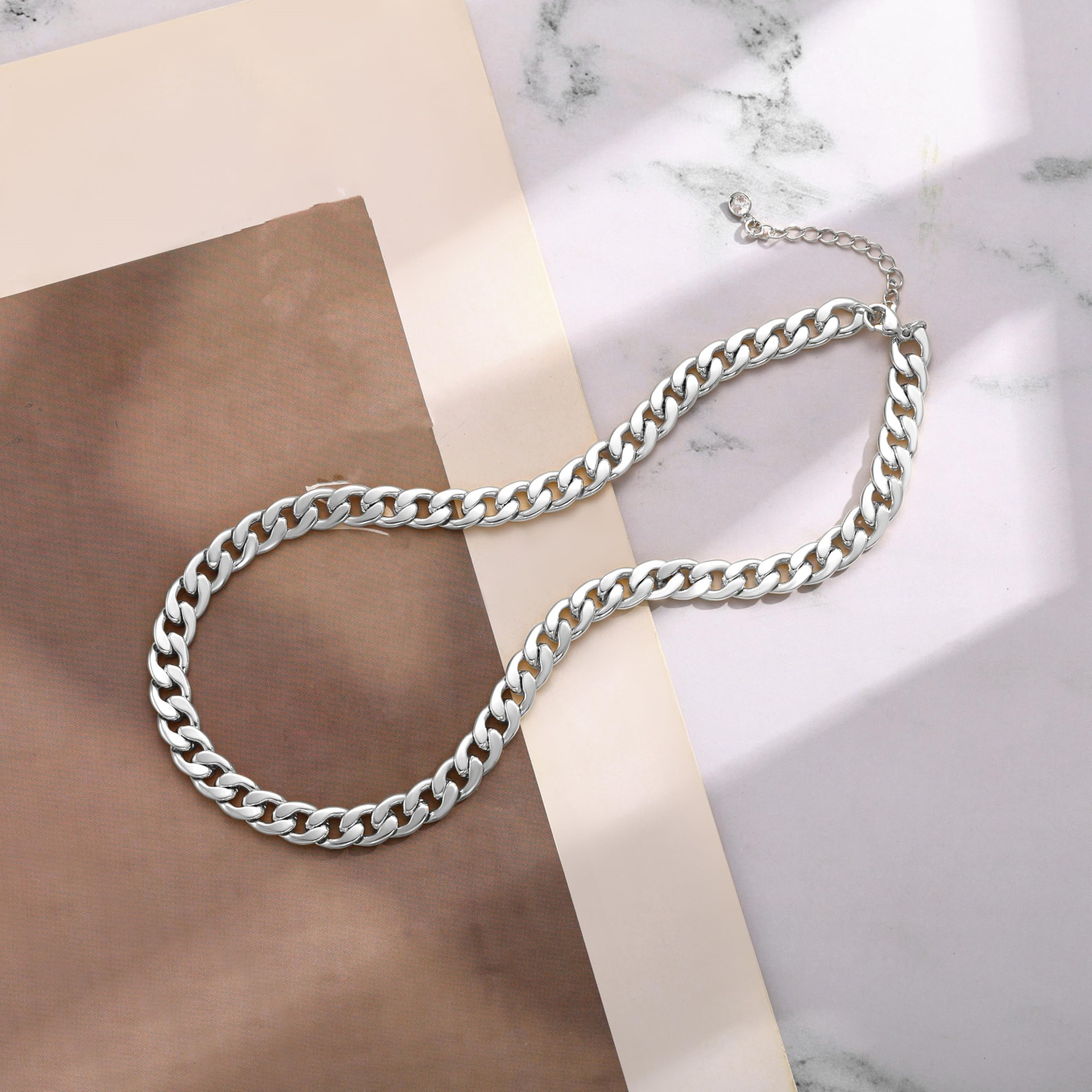 Cadena de eslabones cubanos para hombre y mujer en acero_voghion.com