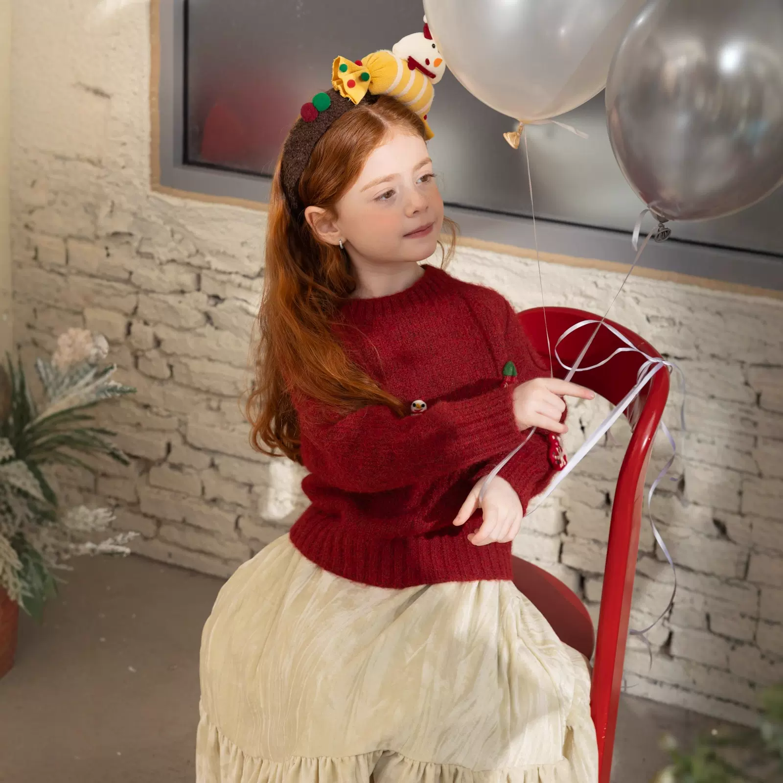 年货红色圆领套头针织衫女童冬宽松慵懒风软糯加厚新年卡通毛衣