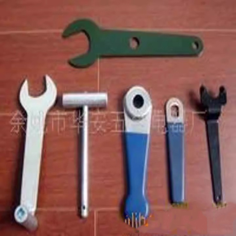 供应各规格板手 建筑用五金件批发 45#钢镀锌五金配件