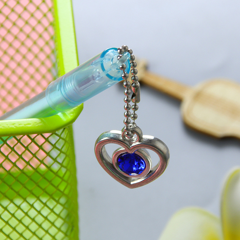 Creativo joya amor colgante gel pen ins chica corazón colgante pluma estudiante negro pluma de agua oficina firma pluma