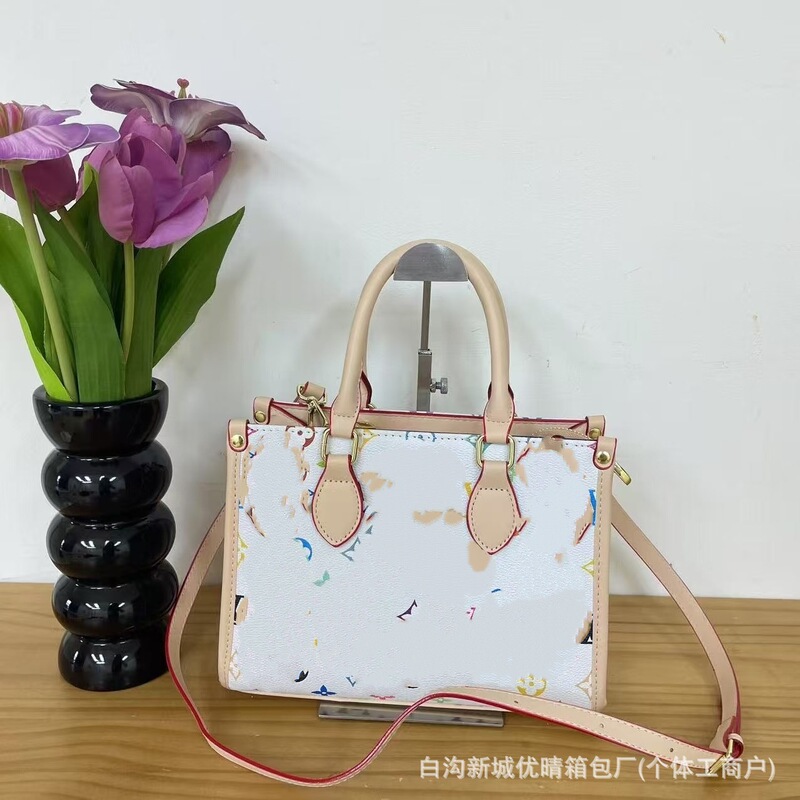 跨境新款驴家女包托特包印花购物单肩手提包白三彩直供跨境新款|undefined