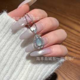 厂家批发小红书天然危料蓝水翡翠蛋面吊坠s925银镶嵌小清新精致款