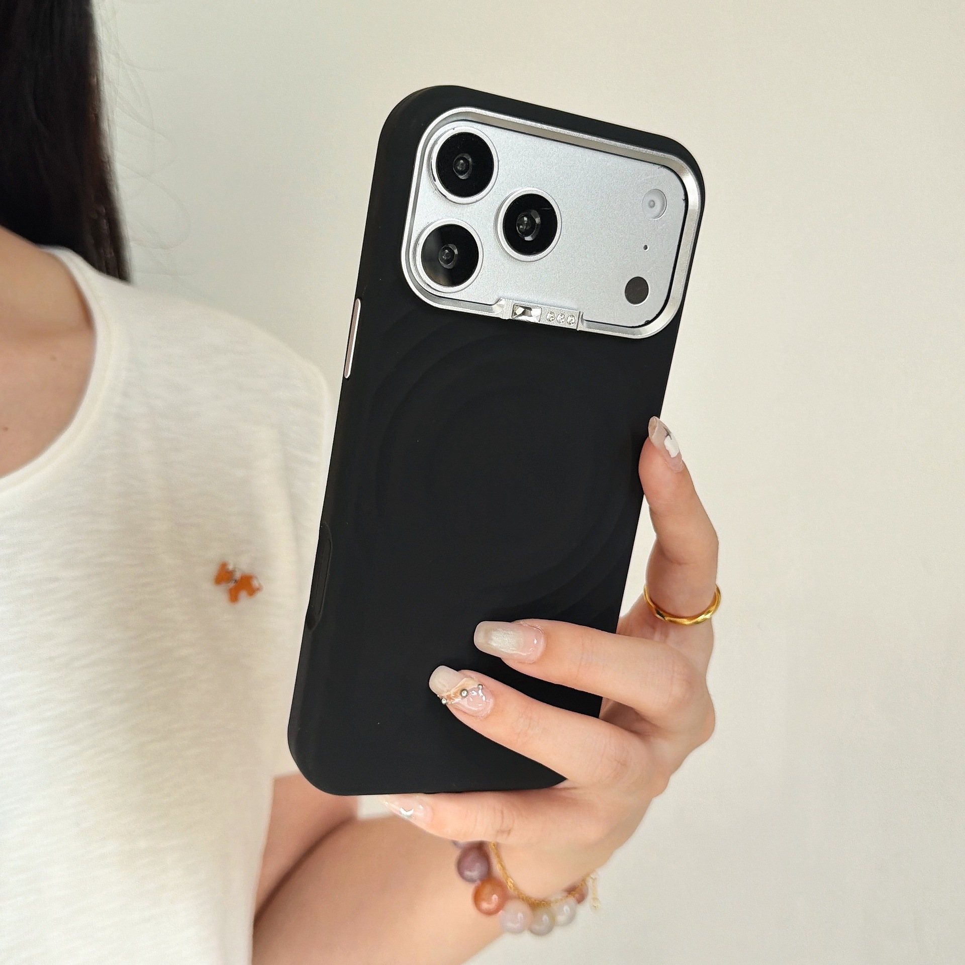闪钻波漾磁吸适用iPhone18promax手机壳独立五金镜头框苹果17保护