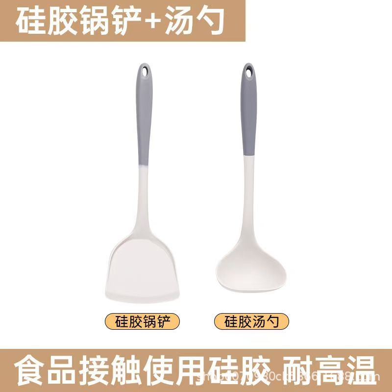 라벨이 붙지 않은 주걱 + 수프 스푼