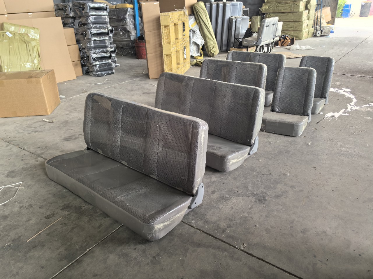 Modified Car, Van, Passenger Bus, Ambulance, Rv, Large Bus, Minibus, Rear Three-Seater Modified Folding Seat, Imitation Model