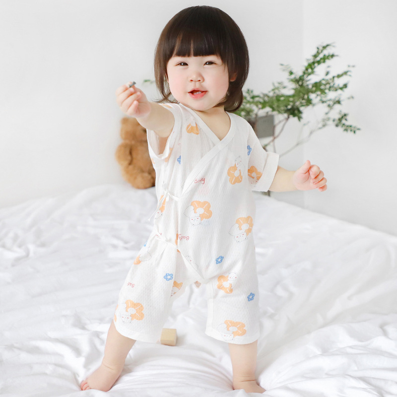 Baby overcoat de verano recién nacido monje de algodón hombre y mujer de manga corta ropa de verano delgada ropa de bebé luna llena