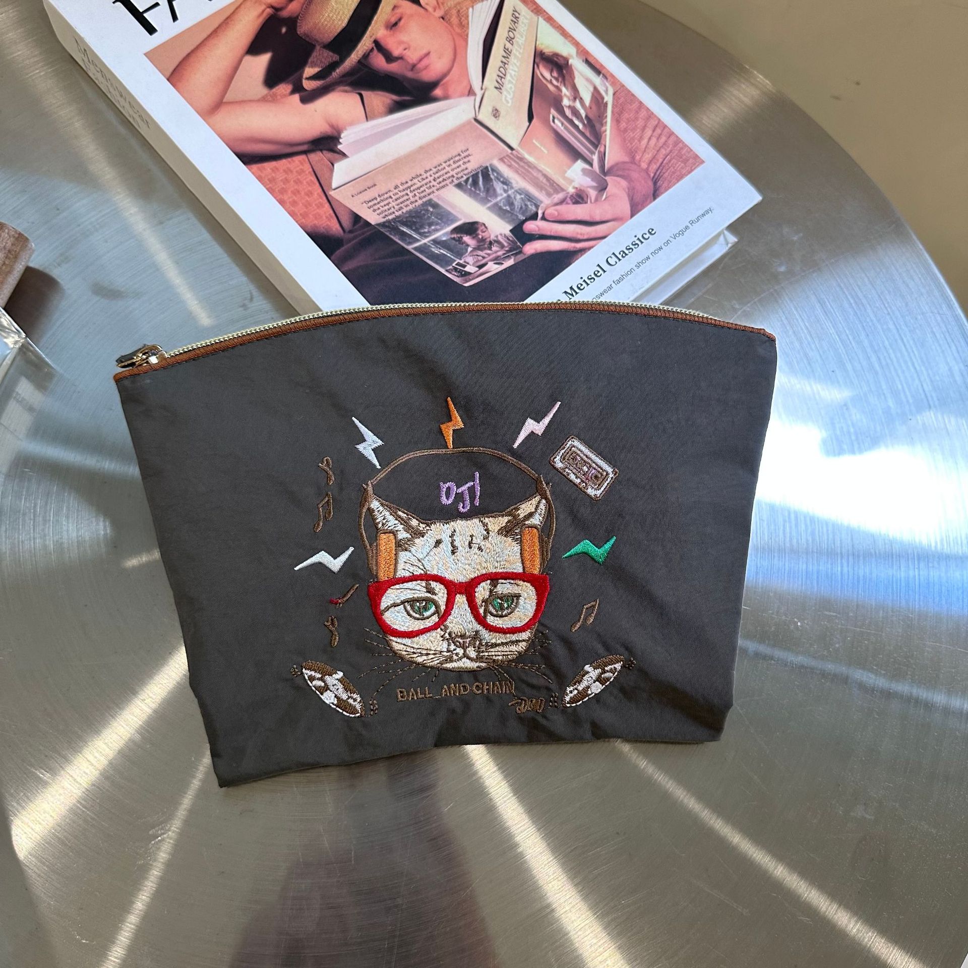 회색 번개 고양이 메이크업 가방