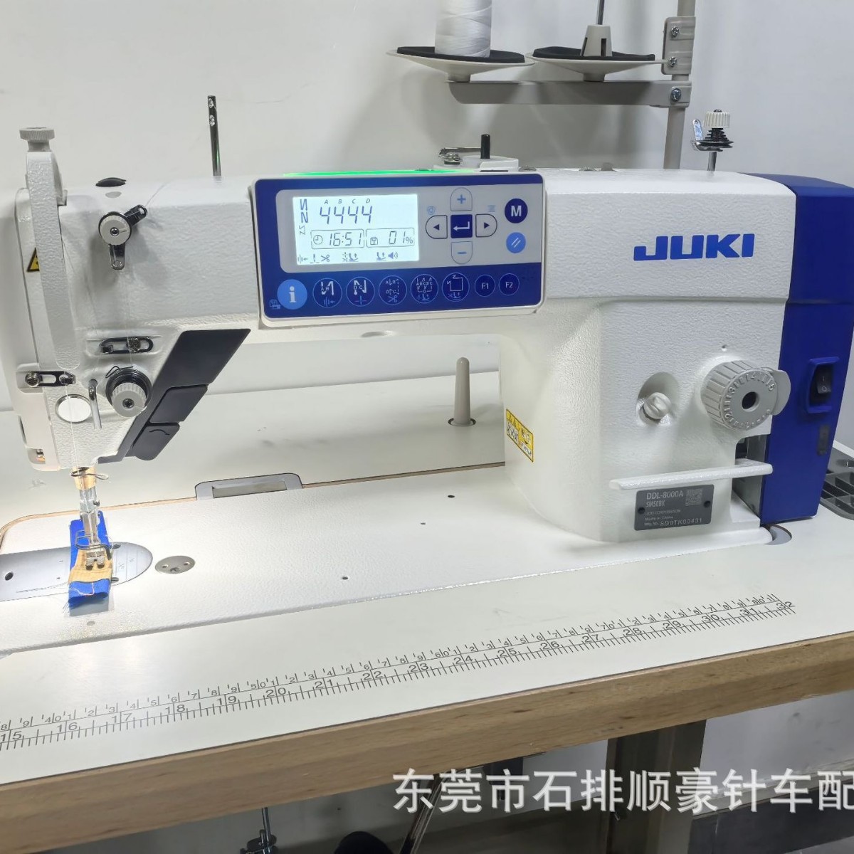 Venta al por mayor juki máquina pesada ddl8000 computadora máquina de coser plana ropa bolsas gruesas y delgadas todo-comer importado máquina de coser industrial