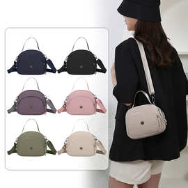 时尚轻便女包单肩休闲小挎包防水牛津布手提斜跨手机包洋气小圆包