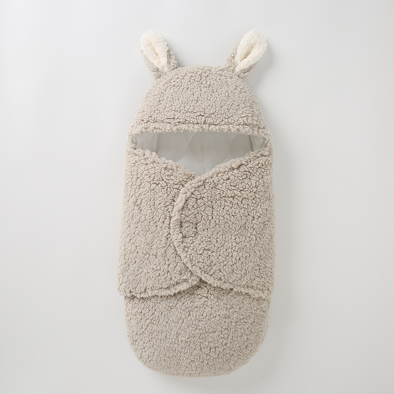 Bebé recién nacido Otoño e Invierno Cachemira engrosada edredón swaddling anti-kick edredón entrega habitación paquete orden anti-shock saco de dormir