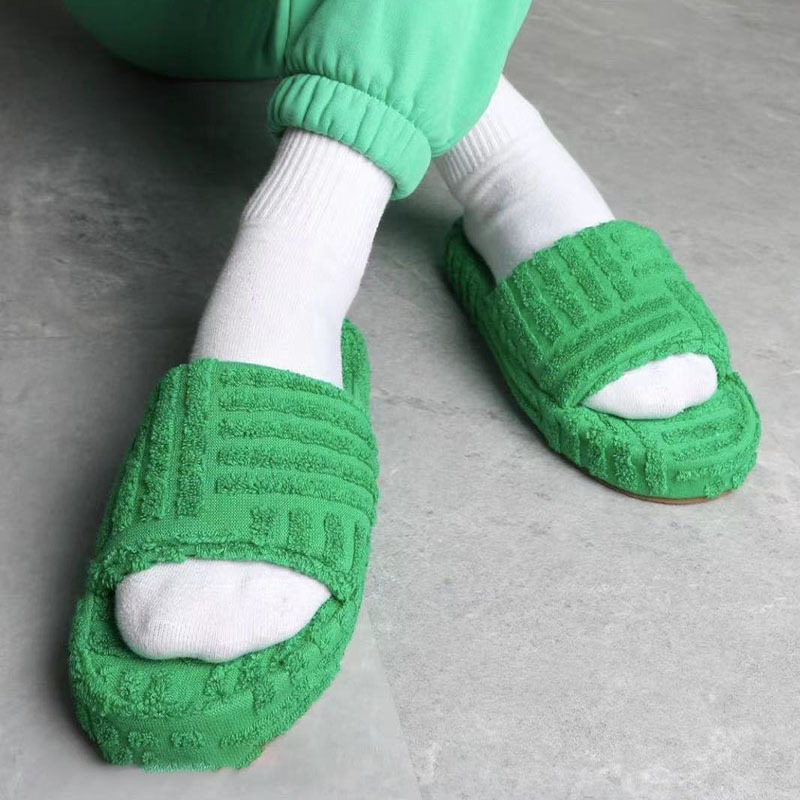 Fluffy Slipper Image 10
