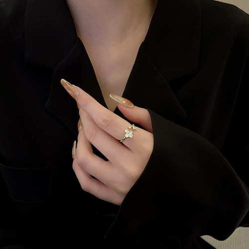 Simple, light and luxurious flower zircon ring for women, ins trend high-end design, dripping oil fashion internet celebrity index finger ring