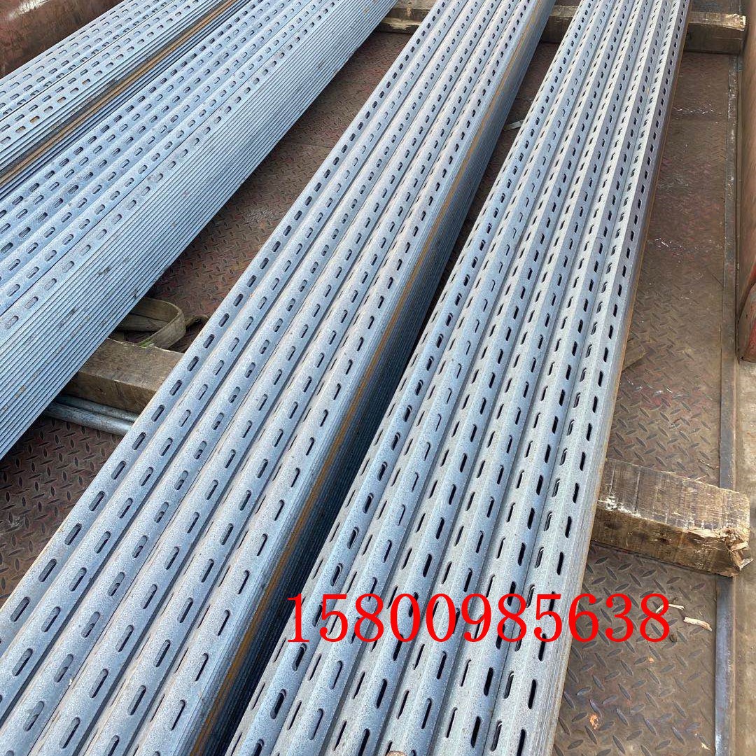 Q235B黑角钢 钢结构用三角铁加工冲孔角钢40*4 50*5幕墙专用角钢