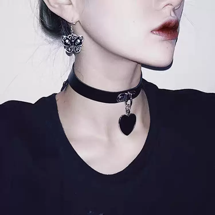 日韩软妹动漫原宿朋克哥特爱心吊坠项链独立包装皮革项圈颈链手链