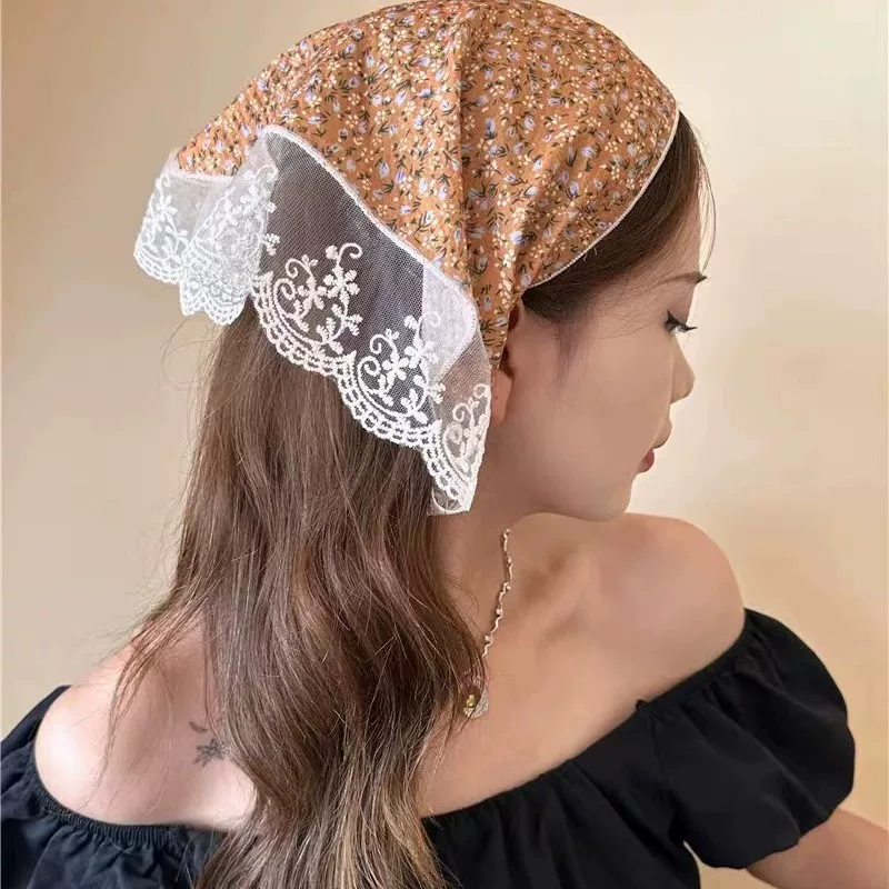 Милая кружевная шаль/шарф? Wait: original: "Cute lace scarf, retro headband, french style, floral print" We should translate: "Милый кружевной шарф, ретро ободок для головы, французский стиль, цветочный принт"