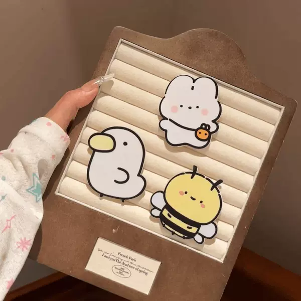 Cute cartoon-style hair accessory for girls, a magic tool for tidying bangs and stray hairs, leaves no marks when washing your face