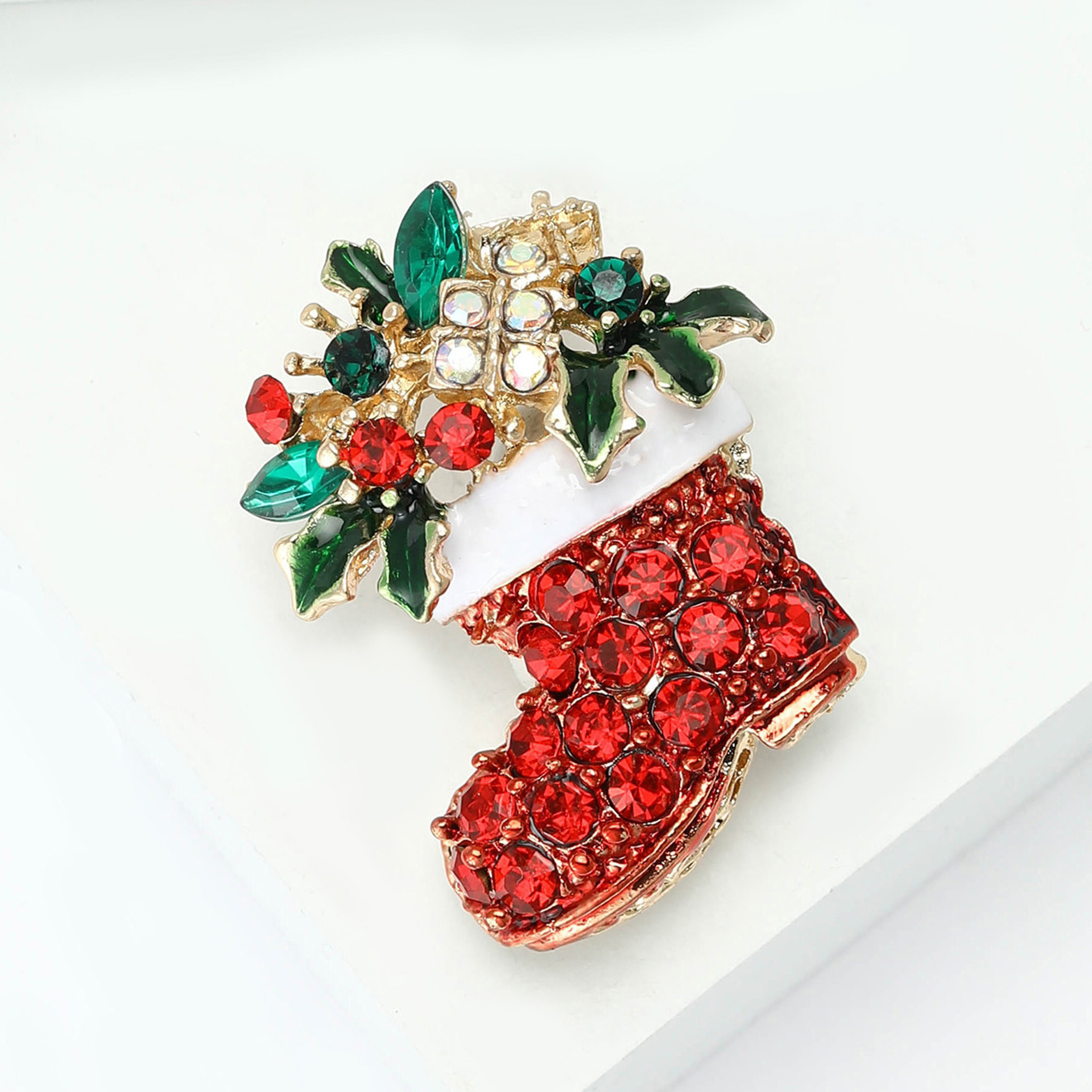 European and American Cross-Border Enamel Inlaid Diamond Luxury Santa Claus Shoe Brooch Versatile Clothing Accessory Unisex Brooch Gift