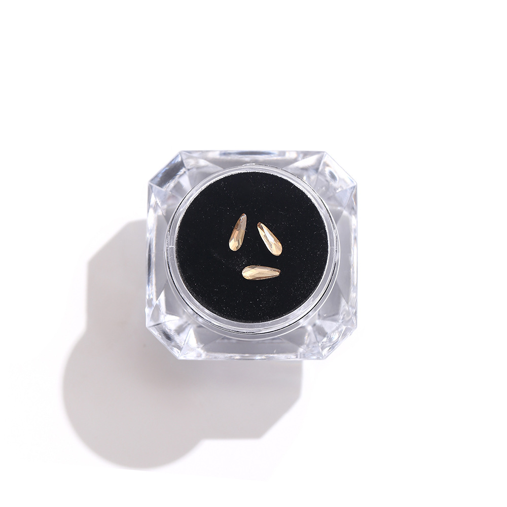 3-piece Set Of Champagne Flat-bottomed Irregular Tooth Gems_voghion.com
