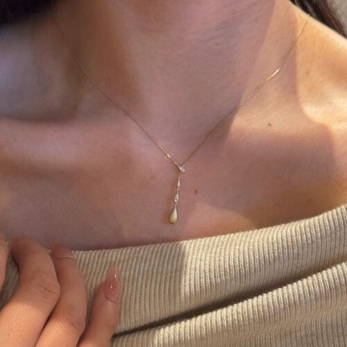 Minimalist Korean Style Y-Shaped Brushed Floating Water Drop Sparkling Diamond Zircon Fine Chain Necklace for Women, Lightweight Luxury High-End Clavicle Chain