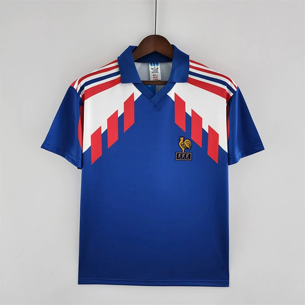 1990 French home