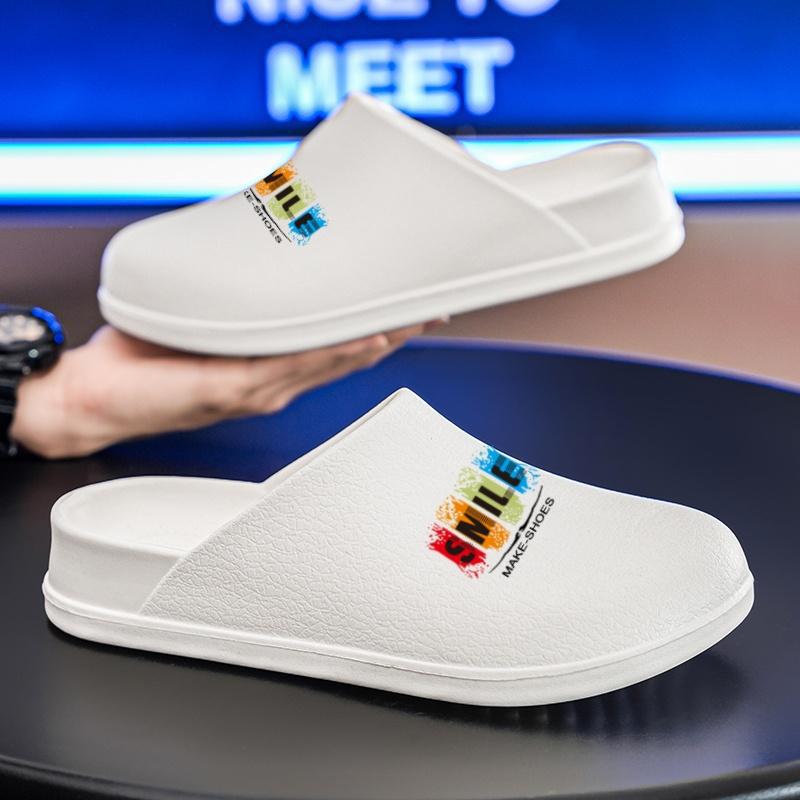 Baotou medio zapatillas para hombres 2025 verano nuevo hombre desgaste de suela gruesa antideslizante sensación de mierda zapatos de playa deportivos casuales