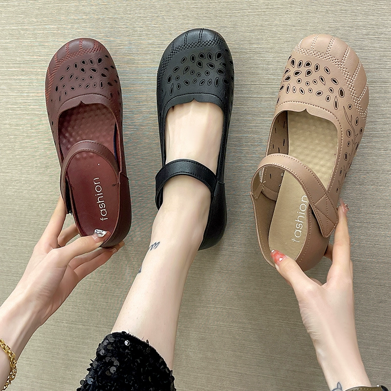 Женские летние сандалии для мам, плоская подошва, средний размер, ажурные, для женщин среднего и пожилого возраста, закрытый носок, мягкая подошва, старые туфли.