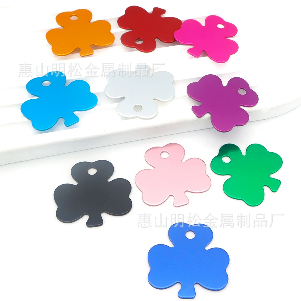 Алюминиевый металлический кулон в виде клевера, кулон для собачьей бирки, брелок для ключей с лазерной гравировкой, аксессуары для ошейника для домашних животных с защитой от потери