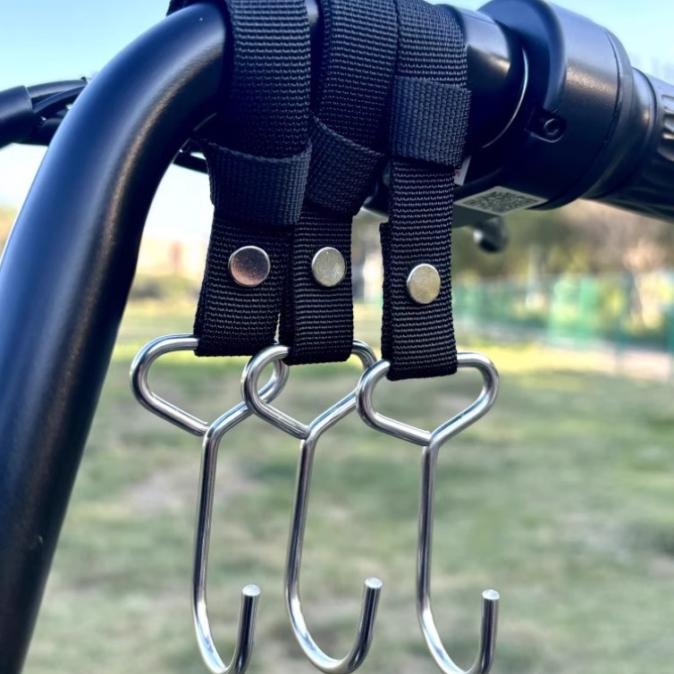 Gancho para coche eléctrico correa remache engrosamiento patrón americano correa perforada para llevar mosquetón bicicleta de carga